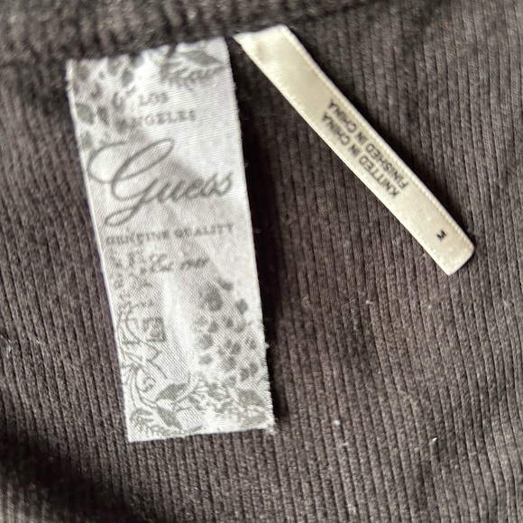 Guess size M shirt with hood 98%Rayon 2%spandex - Picture 3 of 3